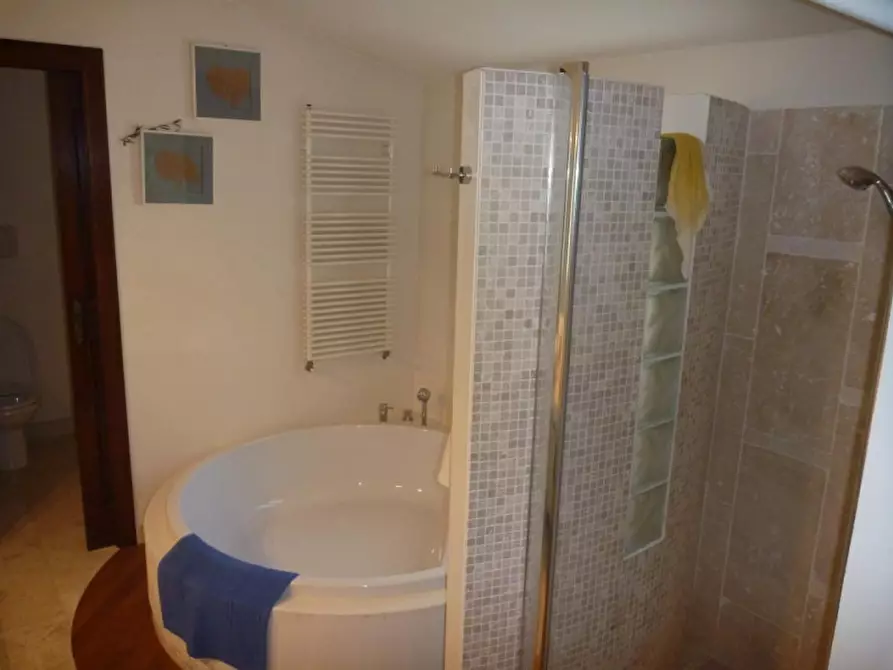 Immagine 28 di Rustico / casale in vendita  in Strada San Nicola a Pesaro