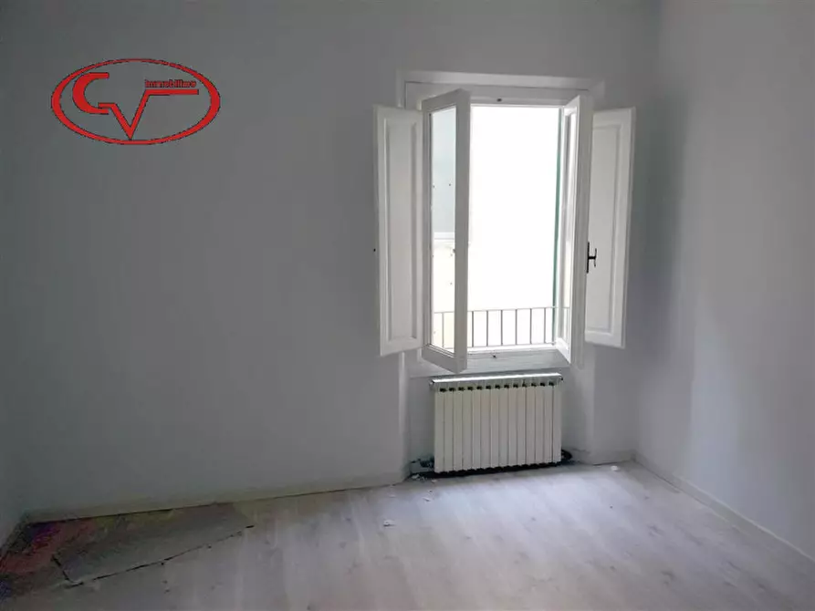 Immagine 9 di Appartamento in vendita  in corso italia a San Giovanni Valdarno