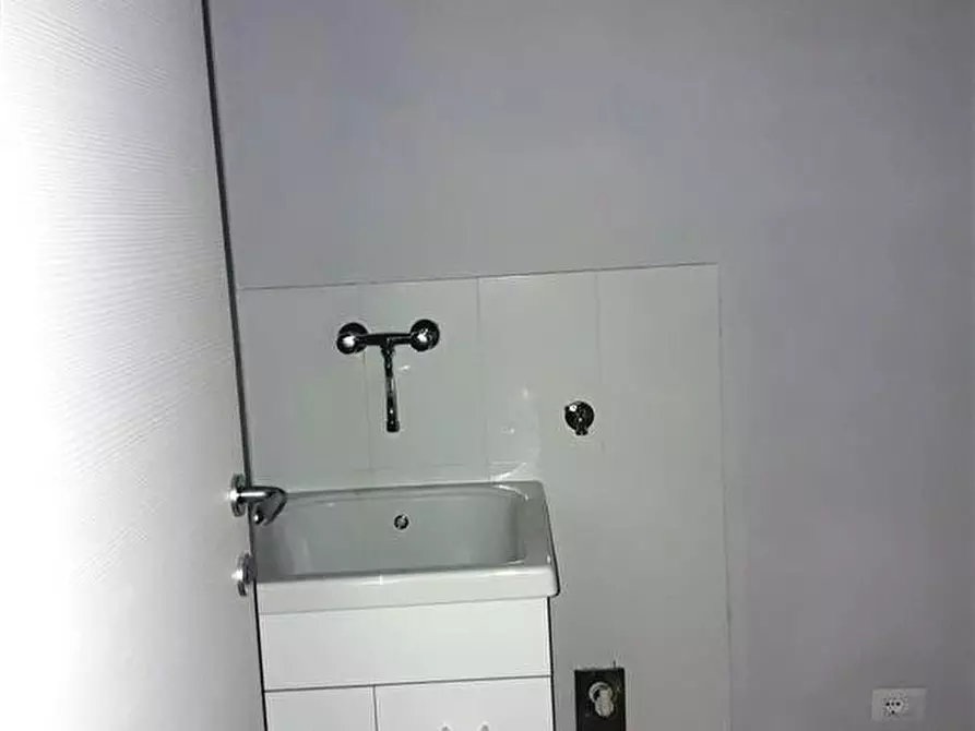 Immagine 11 di Appartamento in vendita  in corso italia a San Giovanni Valdarno