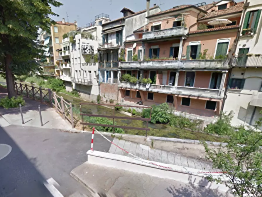 Immagine 3 di Palazzo in vendita  in via tolomei a Padova