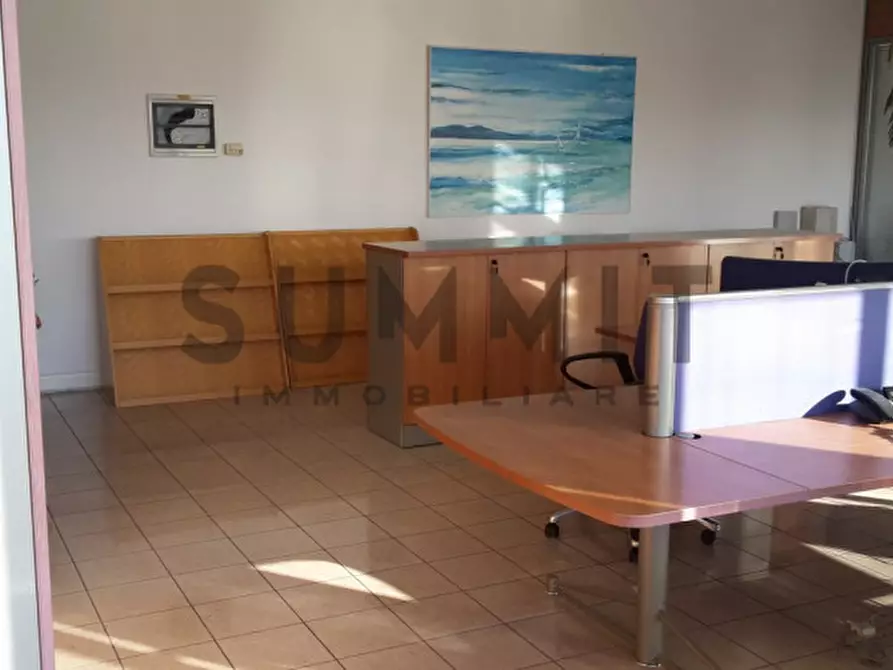 Immagine 2 di Ufficio in affitto  in Schio a Schio
