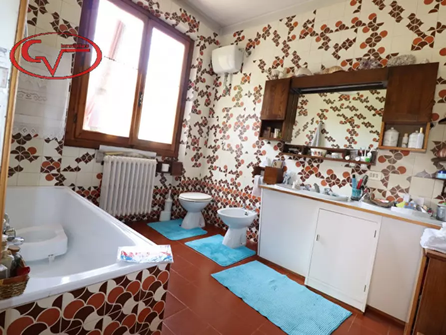 Immagine 28 di Villa in vendita  in chiantigiana a Cavriglia