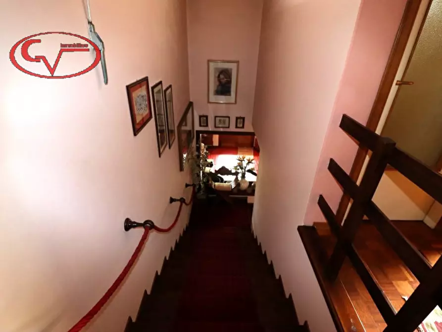 Immagine 31 di Villa in vendita  in chiantigiana a Cavriglia