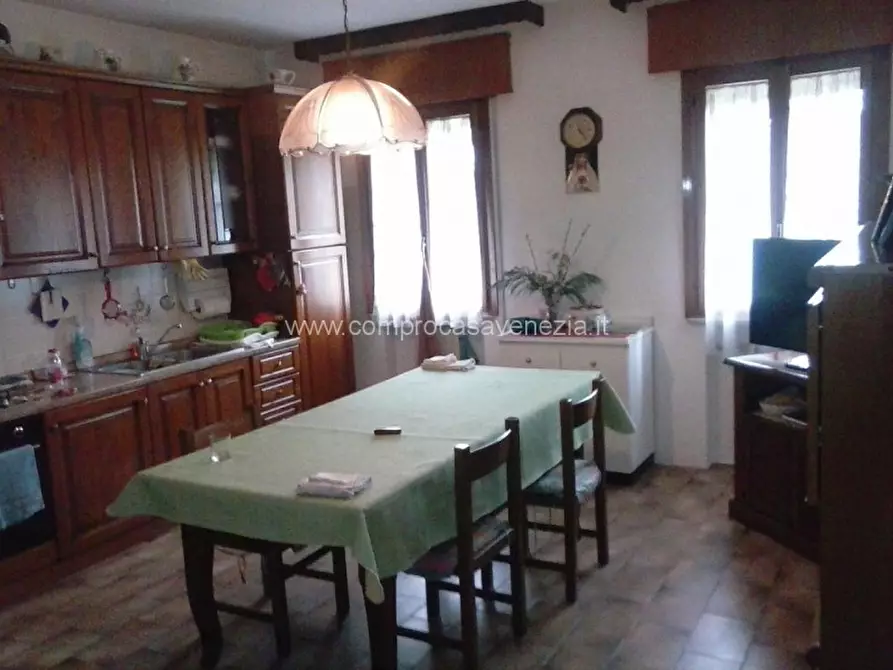 Immagine 11 di Casa indipendente in vendita  in trento trieste a Casale Sul Sile