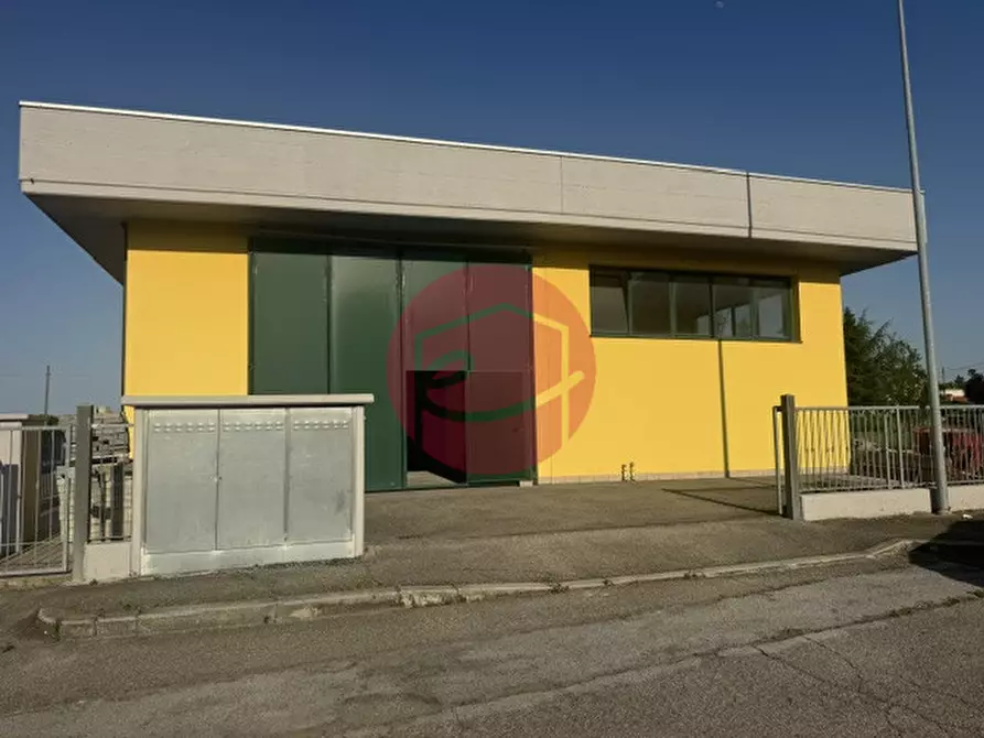 Immagine 1 di Capannone industriale in vendita  a Longiano