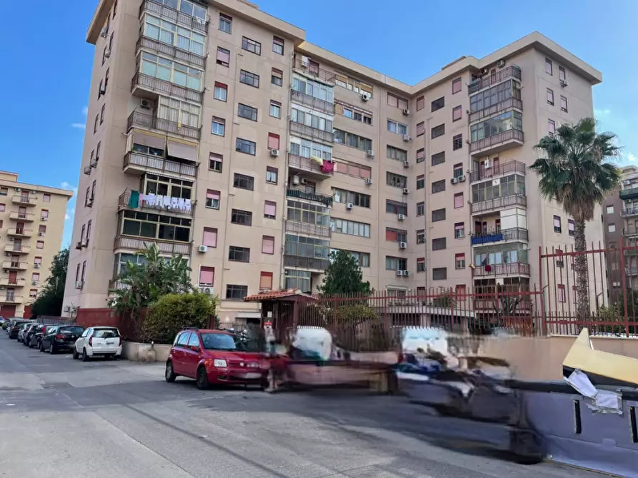 Immagine 1 di Appartamento in vendita  in Via Emilio Salgari 69 a Palermo