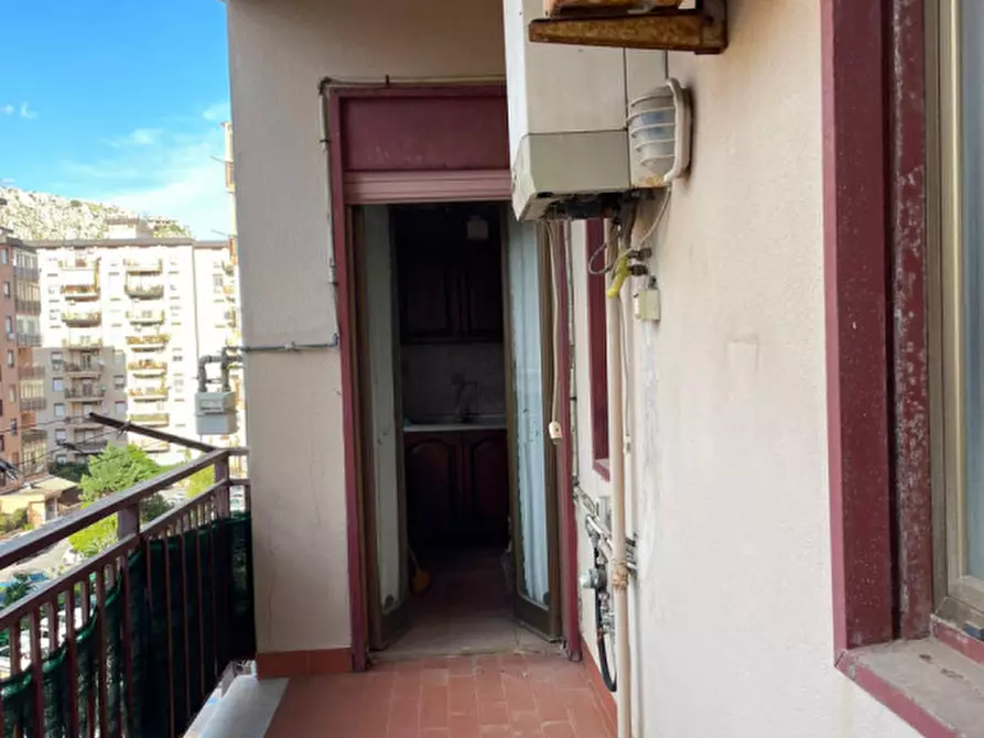 Immagine 11 di Appartamento in vendita  in Via Emilio Salgari 69 a Palermo