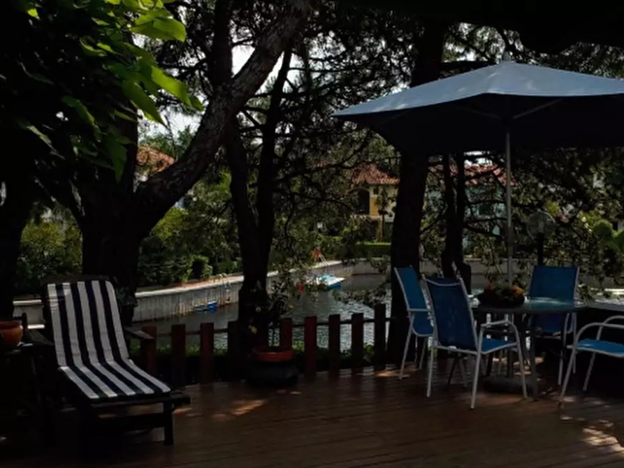 Immagine 4 di Villa in vendita  a Rosolina