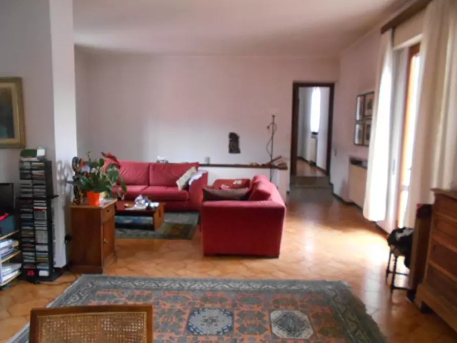 Immagine 4 di Casa indipendente in vendita  a Turbigo