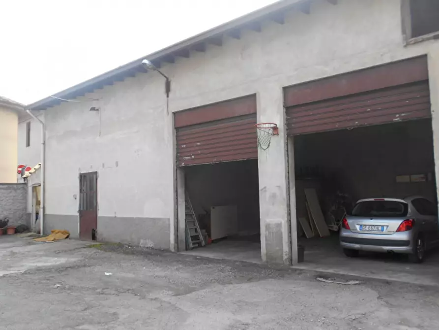 Immagine 12 di Casa indipendente in vendita  a Turbigo