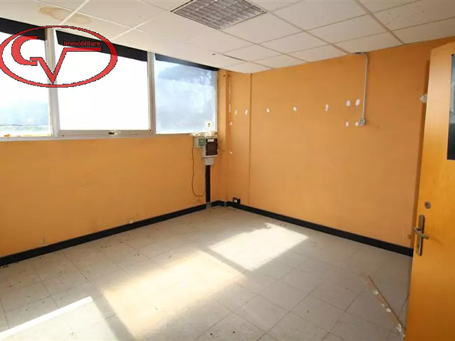Immagine 4 di Ufficio in affitto  a Terranuova Bracciolini