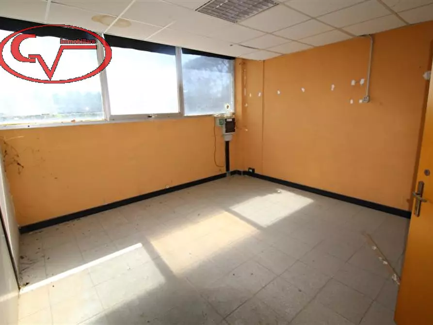 Immagine 5 di Ufficio in affitto  a Terranuova Bracciolini