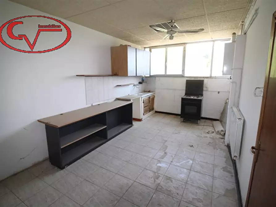 Immagine 18 di Ufficio in affitto  a Terranuova Bracciolini