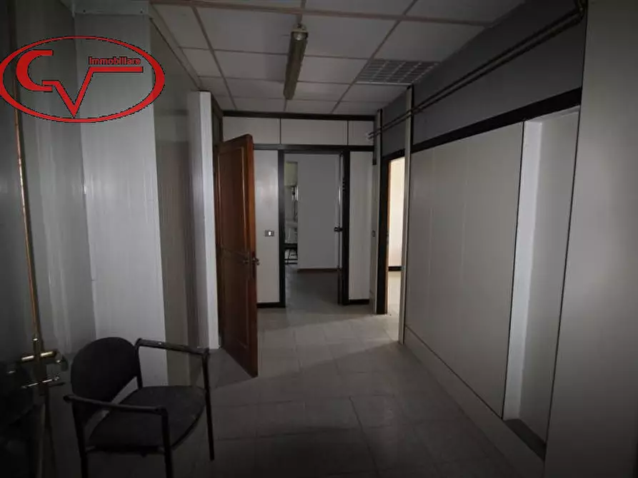 Immagine 21 di Ufficio in affitto  a Terranuova Bracciolini