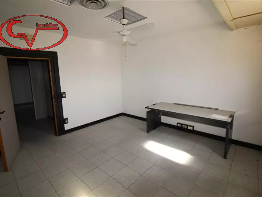 Immagine 24 di Ufficio in affitto  a Terranuova Bracciolini