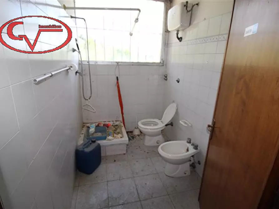 Immagine 28 di Ufficio in affitto  a Terranuova Bracciolini