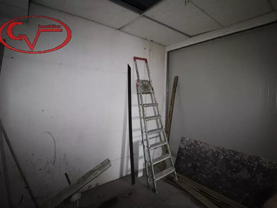 Immagine 31 di Ufficio in affitto  a Terranuova Bracciolini