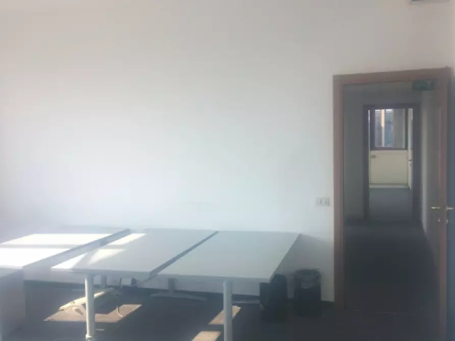 Immagine 14 di Ufficio in affitto  in PIAZZALE CORVETTO LUIGI EMANUELE a Milano