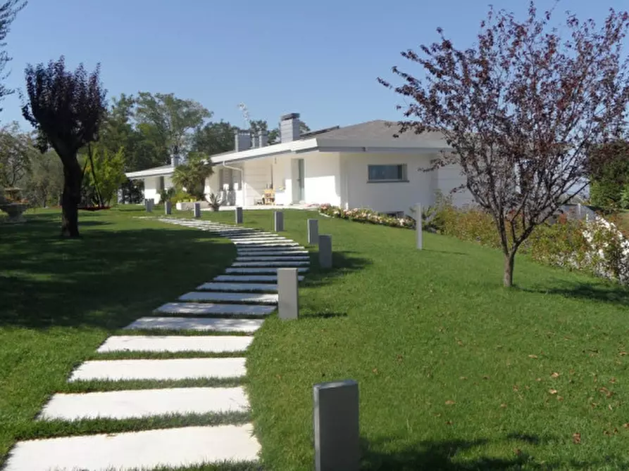 Immagine 8 di Villa in vendita  a Poggio Torriana