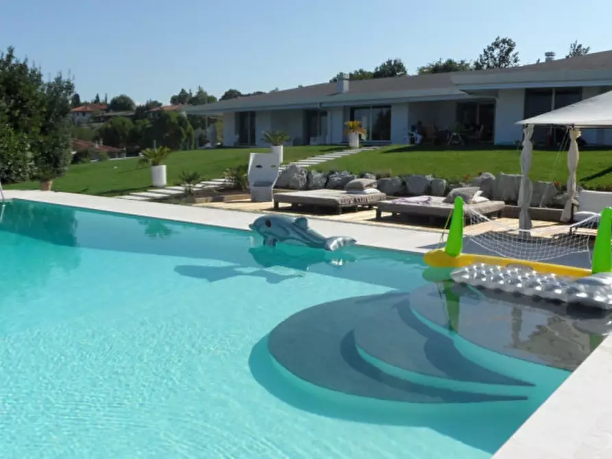 Immagine 9 di Villa in vendita  a Poggio Torriana