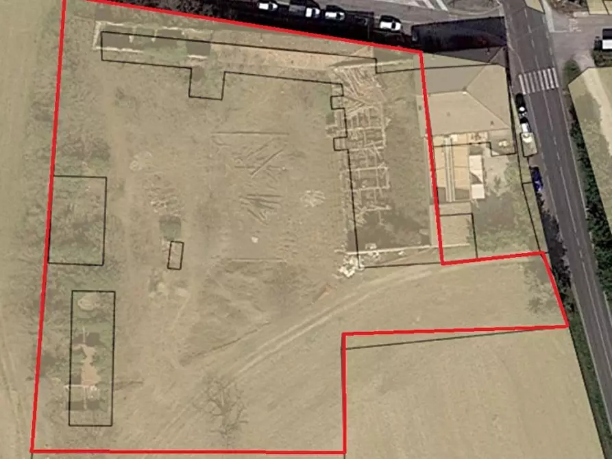 Immagine 4 di Palazzo in vendita  in Via Canossa a Mozzecane