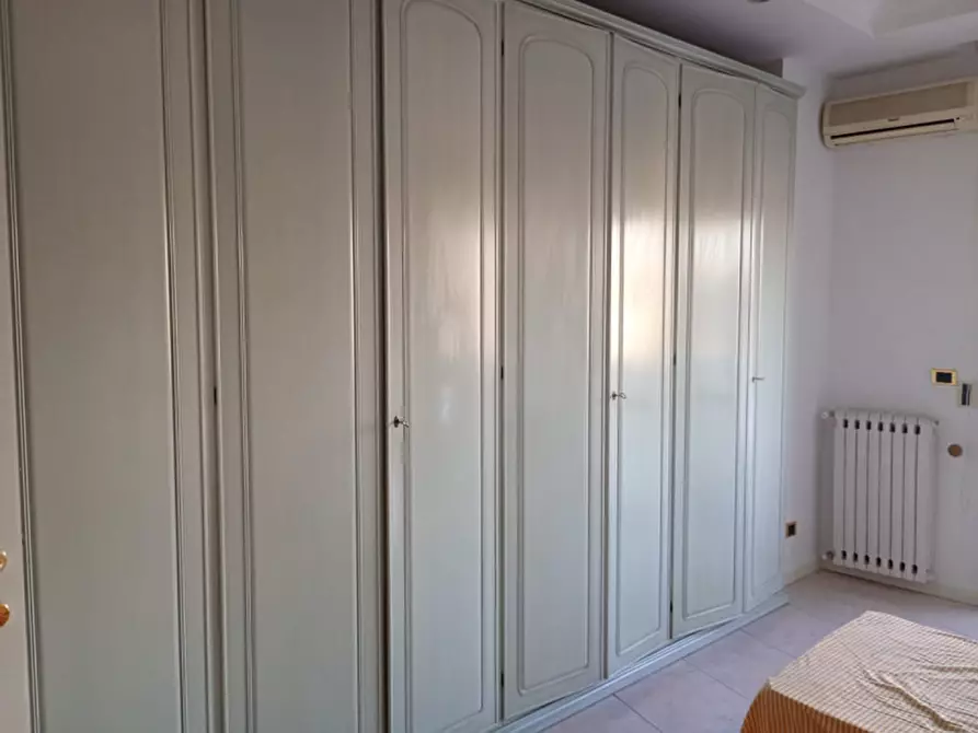 Immagine 17 di Appartamento in affitto  in Via Annunziata 28 a Napoli