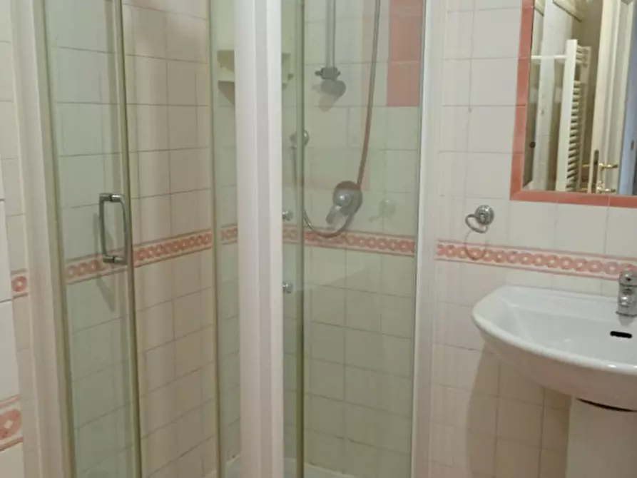 Immagine 33 di Appartamento in affitto  in Via Annunziata 28 a Napoli