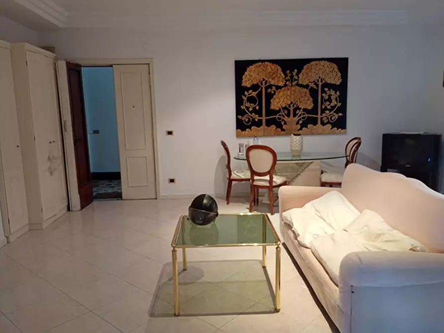 Immagine 39 di Appartamento in affitto  in Via Annunziata 28 a Napoli