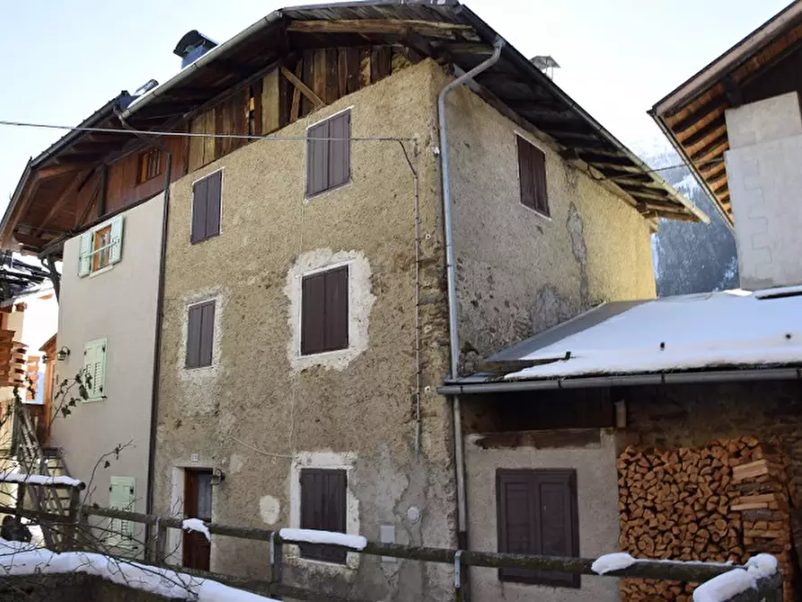 Immagine 2 di Casa indipendente in vendita  in Somrabbi a Rabbi