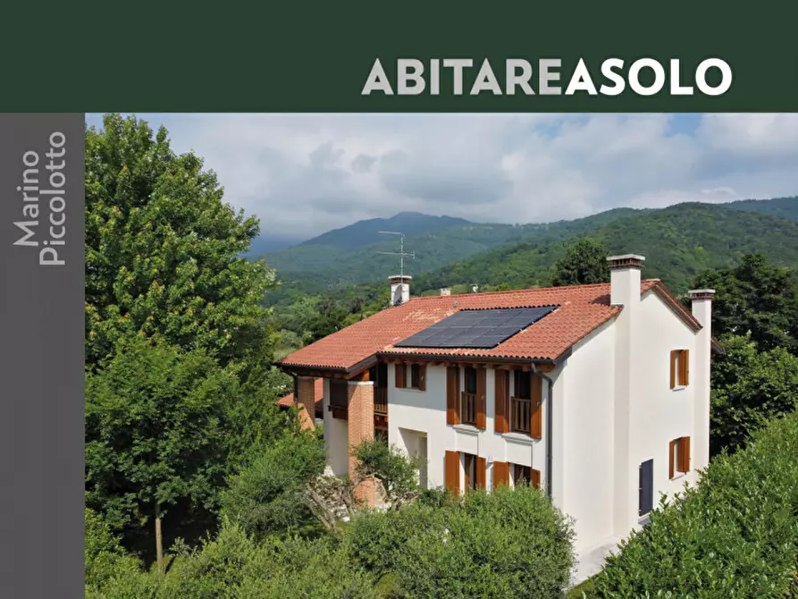 Immagine 1 di Villa in vendita  in Via San Pio X a Cavaso Del Tomba