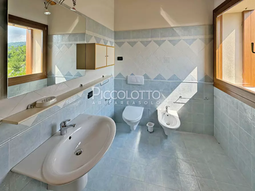 Immagine 12 di Villa in vendita  in Via San Pio X a Cavaso Del Tomba