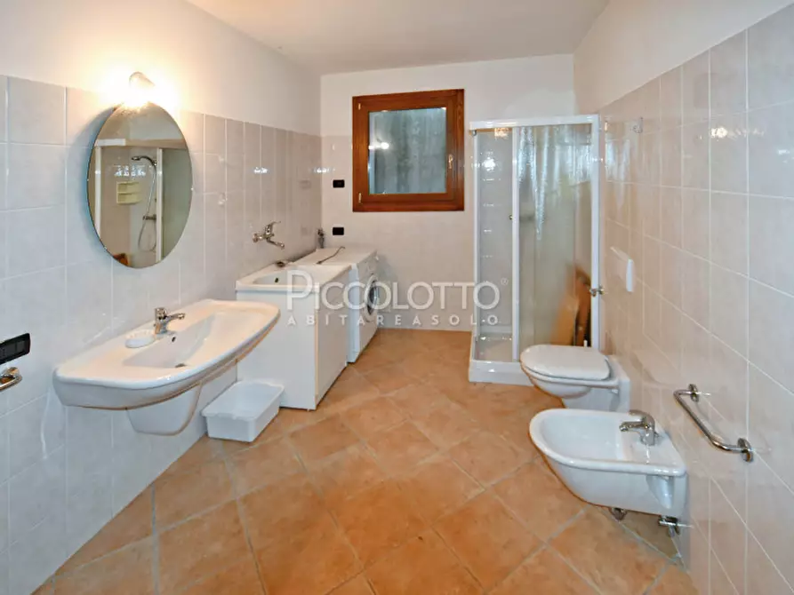 Immagine 20 di Villa in vendita  in Via San Pio X a Cavaso Del Tomba