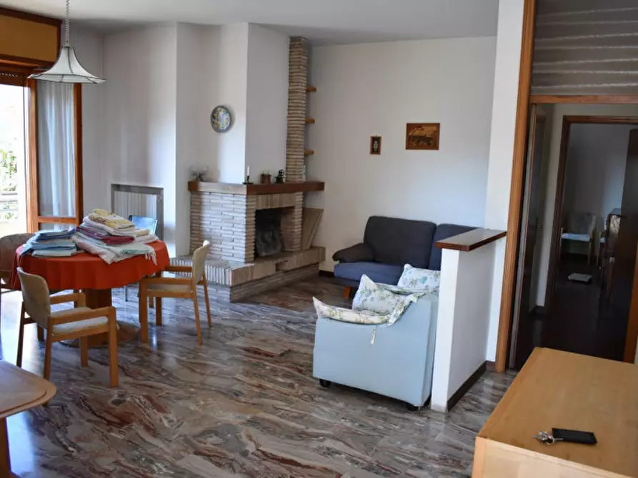 Immagine 1 di Appartamento in vendita  in Santa Maria dell' Arzilla a Pesaro