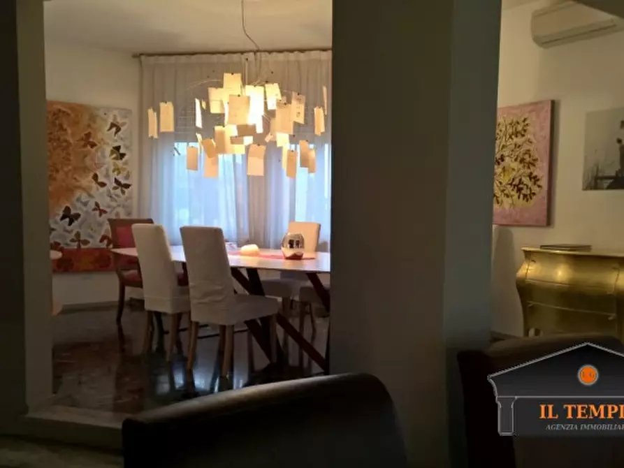 Immagine 5 di Villa in vendita  in VIA VAL CISMON a Thiene