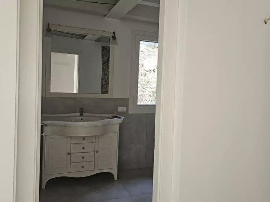 Immagine 13 di Casa indipendente in vendita  in PIAZZA RUMOR a Arcugnano