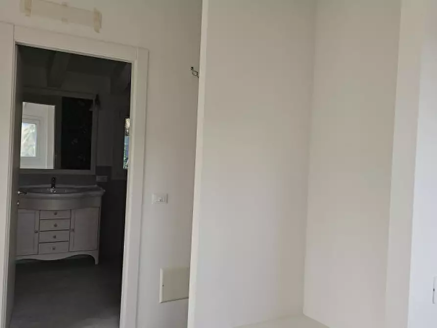 Immagine 15 di Casa indipendente in vendita  in PIAZZA RUMOR a Arcugnano