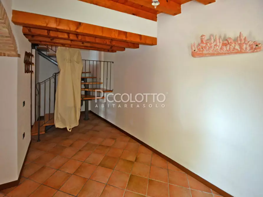 Immagine 6 di Appartamento in vendita  in piazza Fietta a Pieve Del Grappa