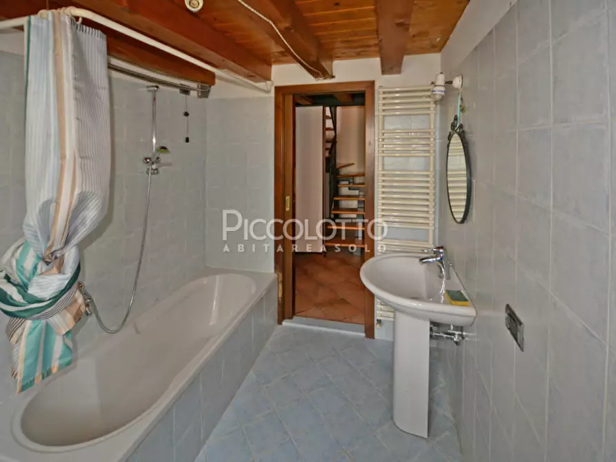 Immagine 9 di Appartamento in vendita  in piazza Fietta a Pieve Del Grappa