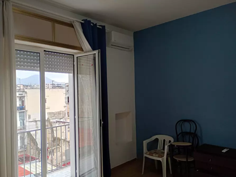 Immagine 15 di Appartamento in affitto  in vico cangiani al mercato 25 a Napoli
