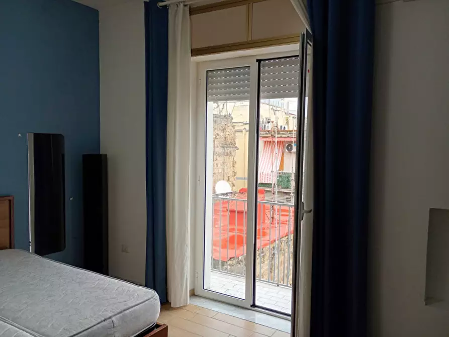 Immagine 18 di Appartamento in affitto  in vico cangiani al mercato 25 a Napoli