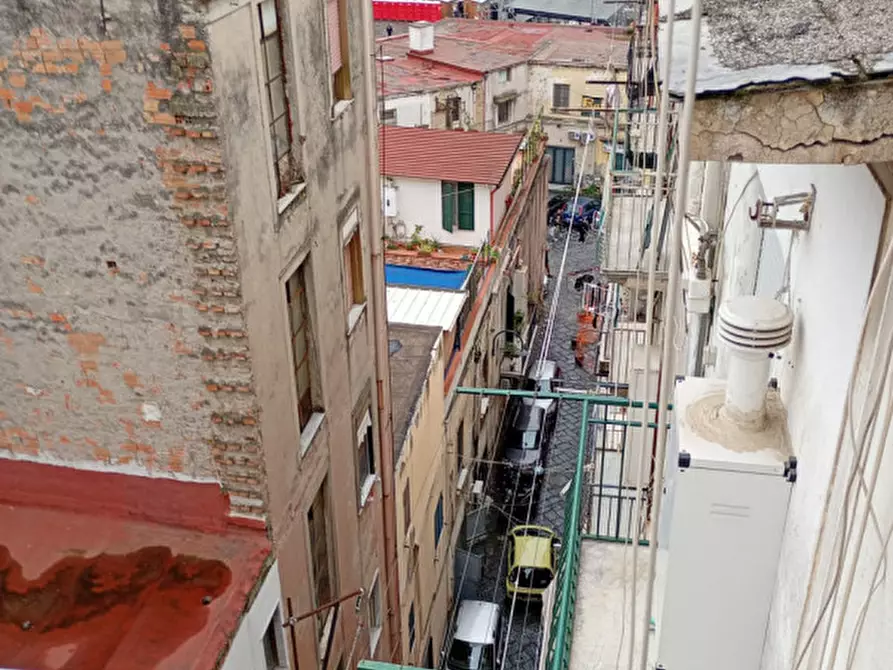 Immagine 21 di Appartamento in affitto  in vico cangiani al mercato 25 a Napoli