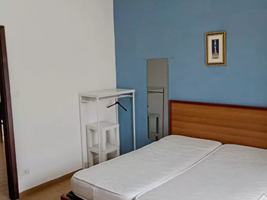 Immagine 25 di Appartamento in affitto  in vico cangiani al mercato 25 a Napoli