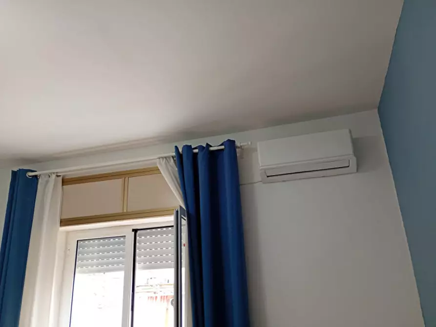 Immagine 31 di Appartamento in affitto  in vico cangiani al mercato 25 a Napoli