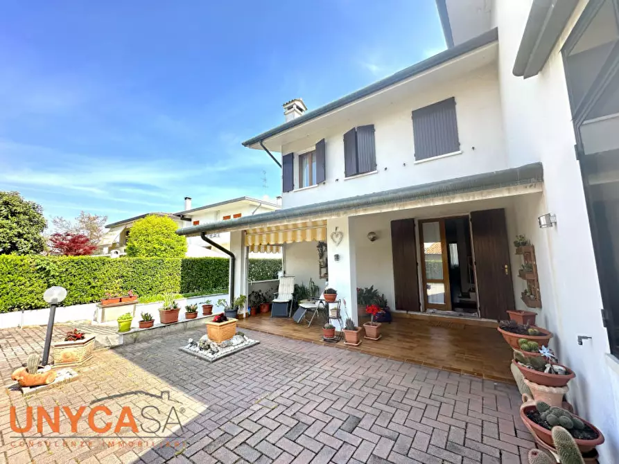 Immagine 8 di Casa bifamiliare in vendita  a Selvazzano Dentro