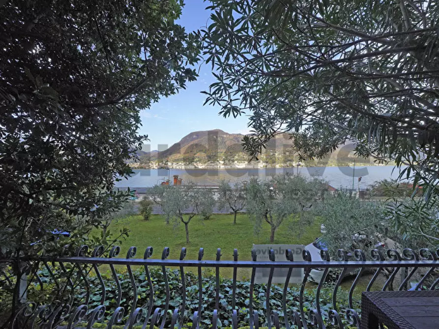 Immagine 21 di Appartamento in vendita  in Via delle Magnolie 13 a San Felice Del Benaco