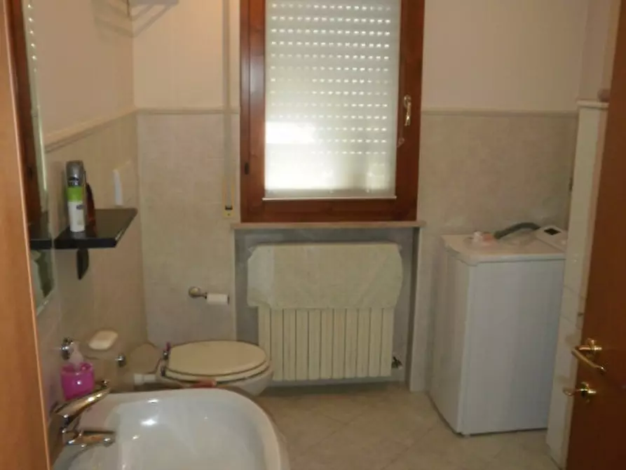 Immagine 9 di Appartamento in vendita  a Suzzara