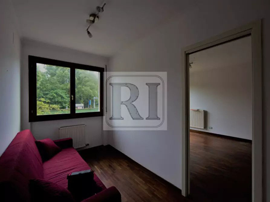 Immagine 5 di Ufficio in affitto  a Limena