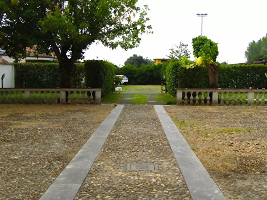 Immagine 21 di Appartamento in vendita  in via Cavour n° 7 a Sannazzaro De' Burgondi