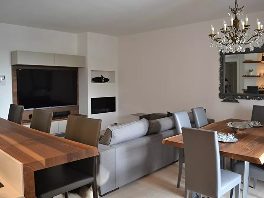 Immagine 1 di Appartamento in vendita  in VIA SAN PIO X a Abano Terme