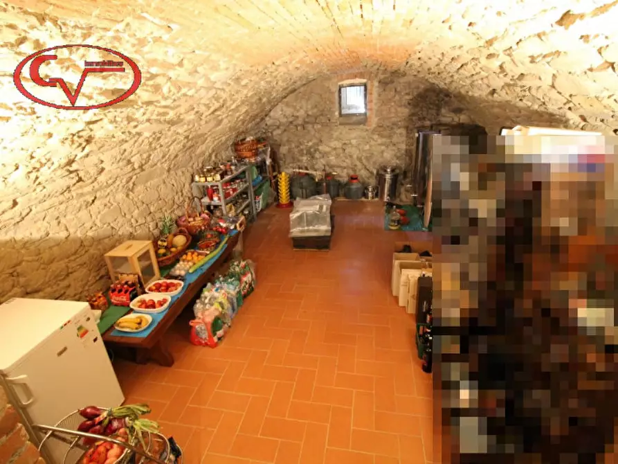 Immagine 40 di Villa in vendita  in 5 km a Figline E Incisa Valdarno